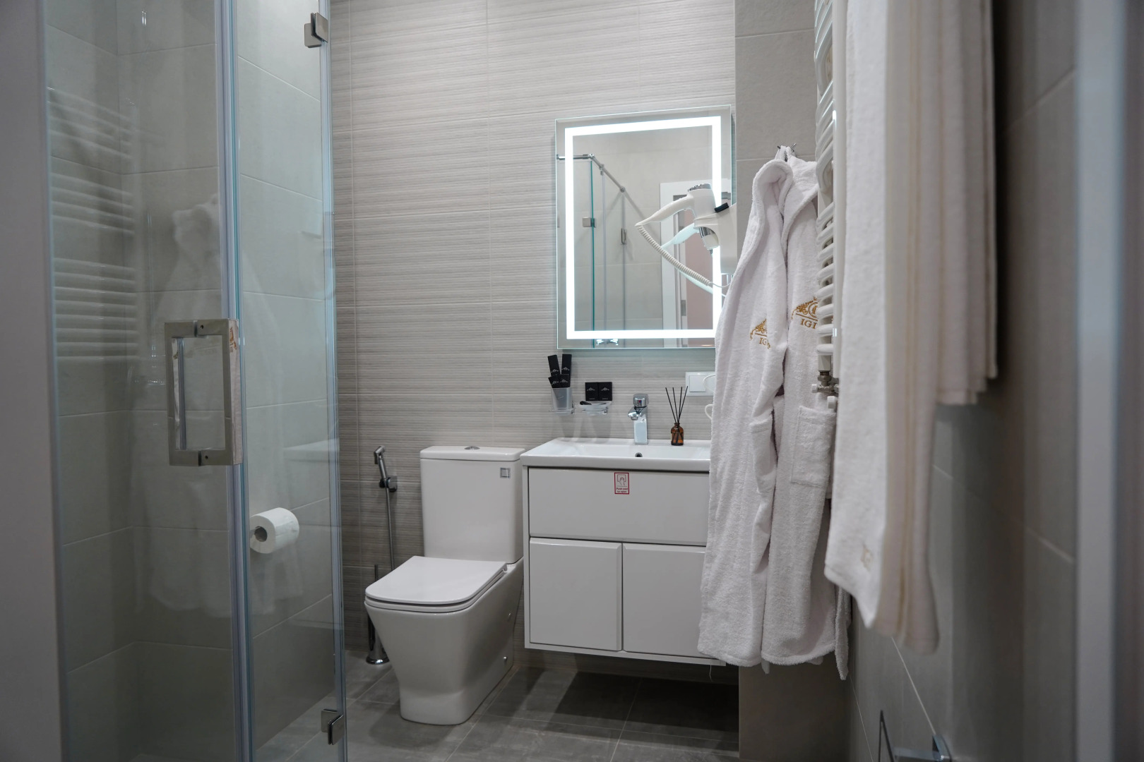 Отель Igit Plaza