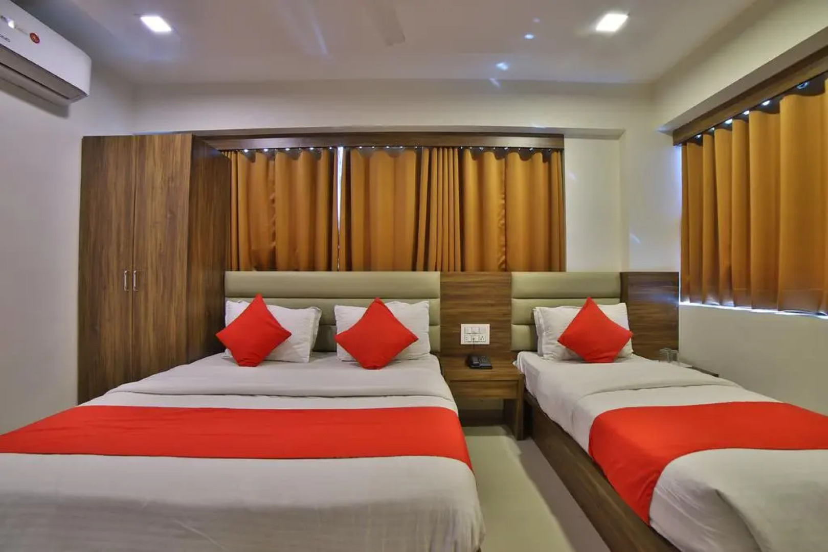 Отель Sunstar Inn by Sky Stays