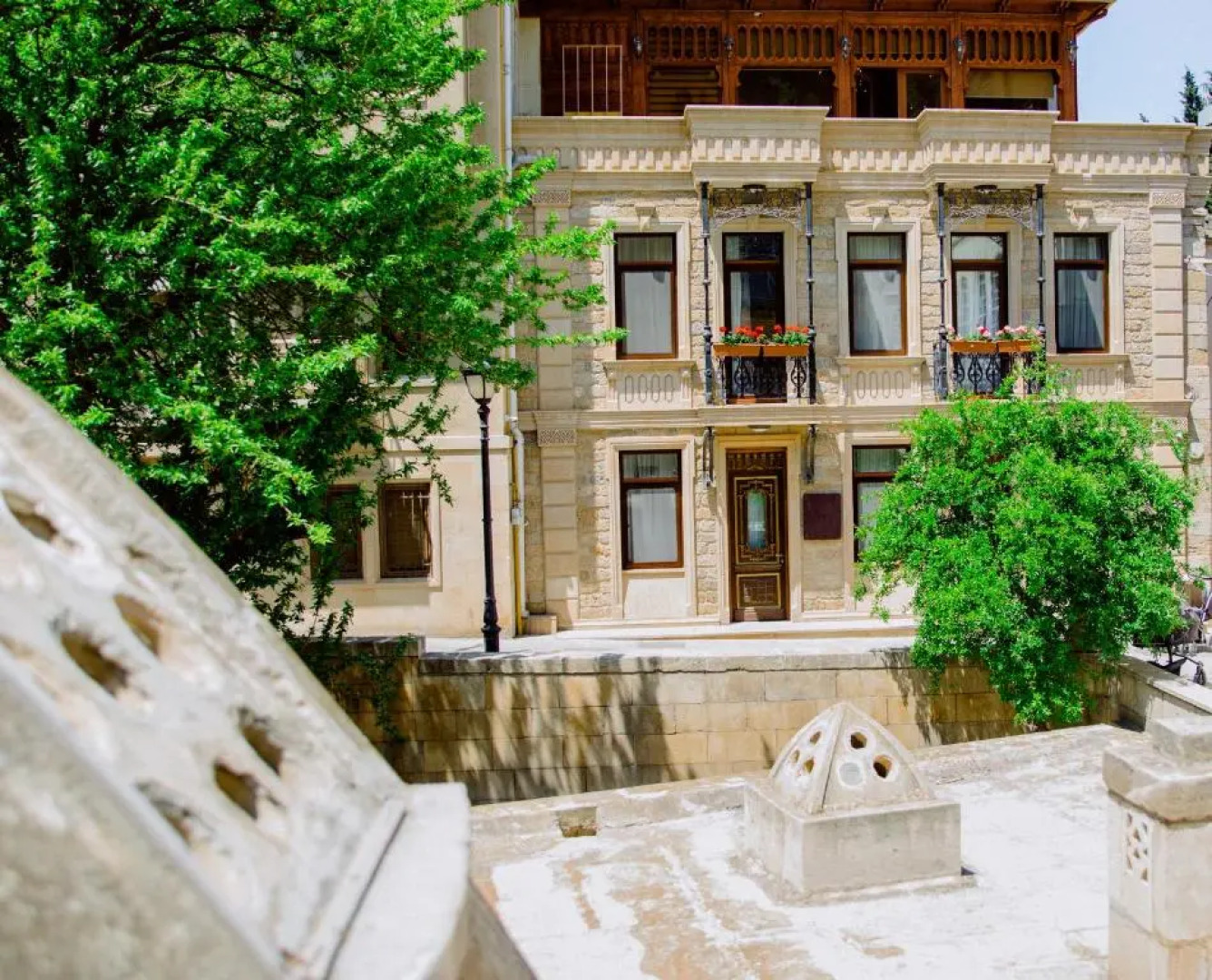 Royal Antique Boutique Hotel