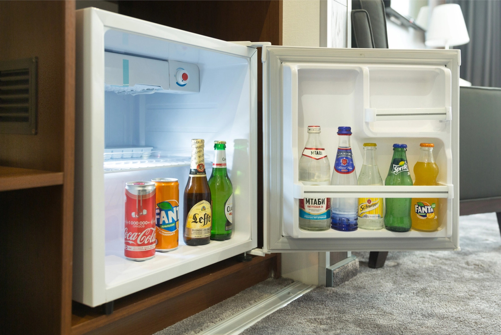 Отель Альва Донна