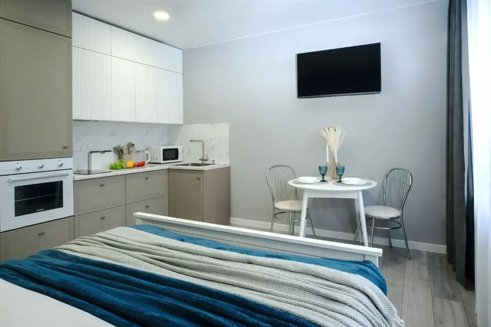 Квартира с Видом на Набережную Реки