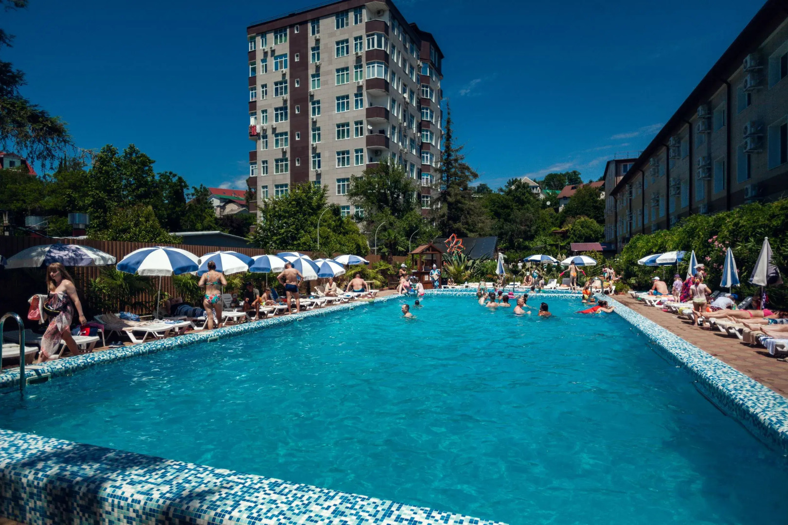 Отель Азалия