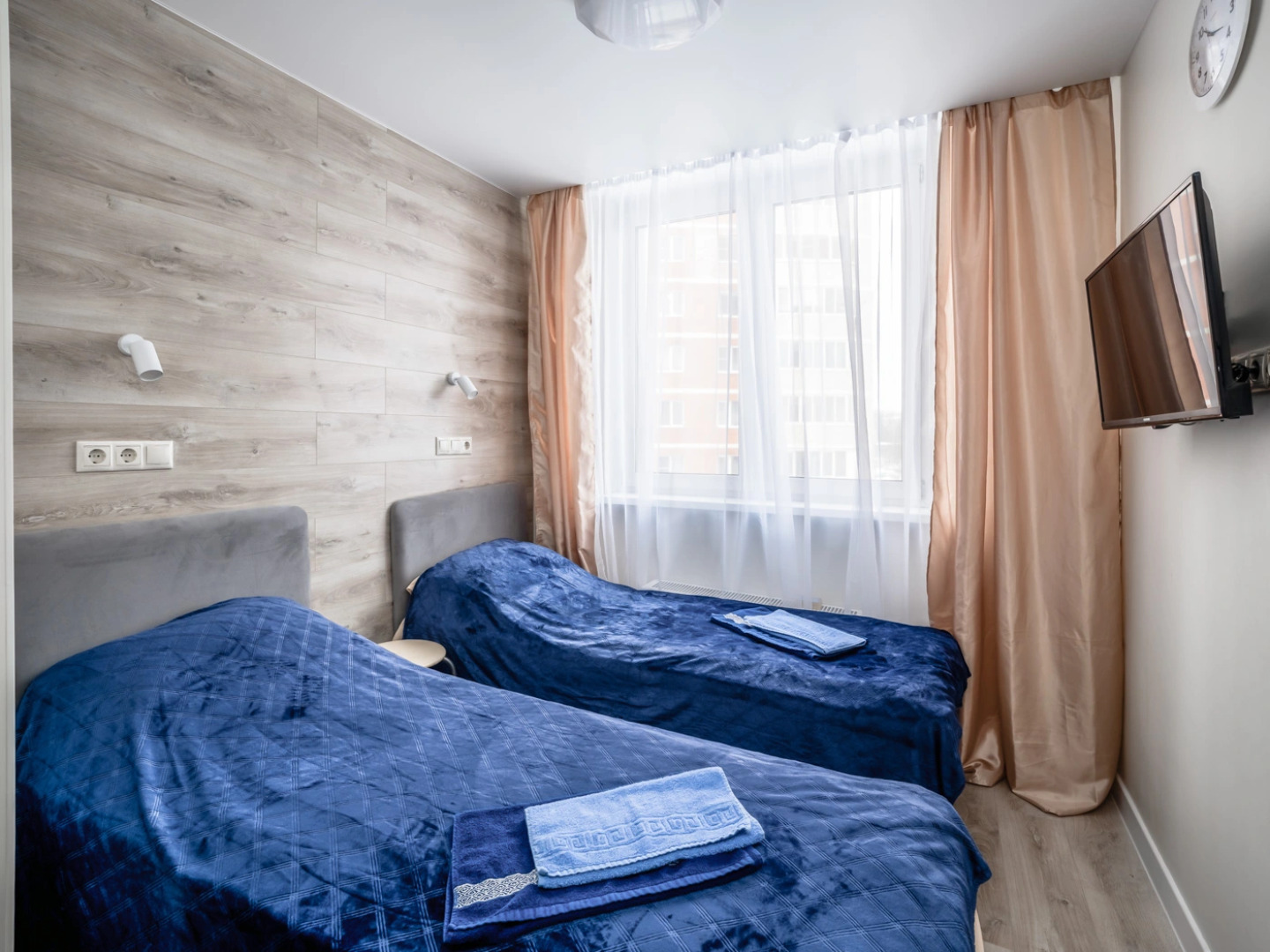 Апартаменты На Бульваре Эйнштейна 4