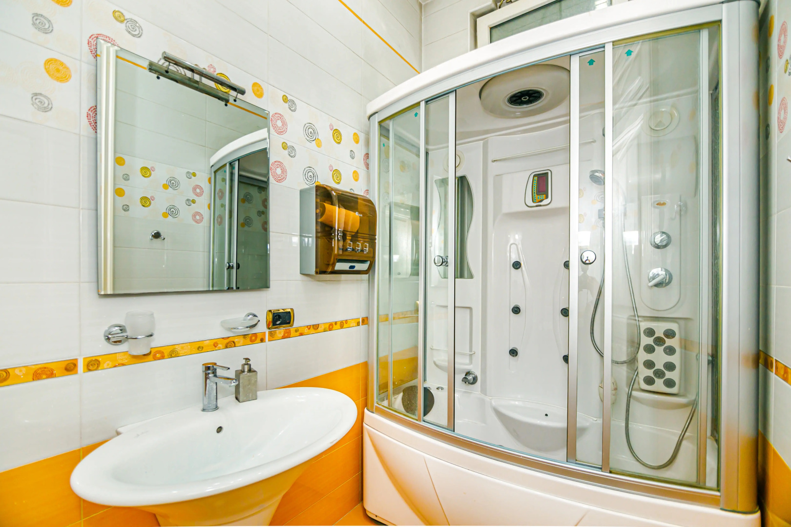 Апартаменты Luxury 7 Bedroom in Nizami street