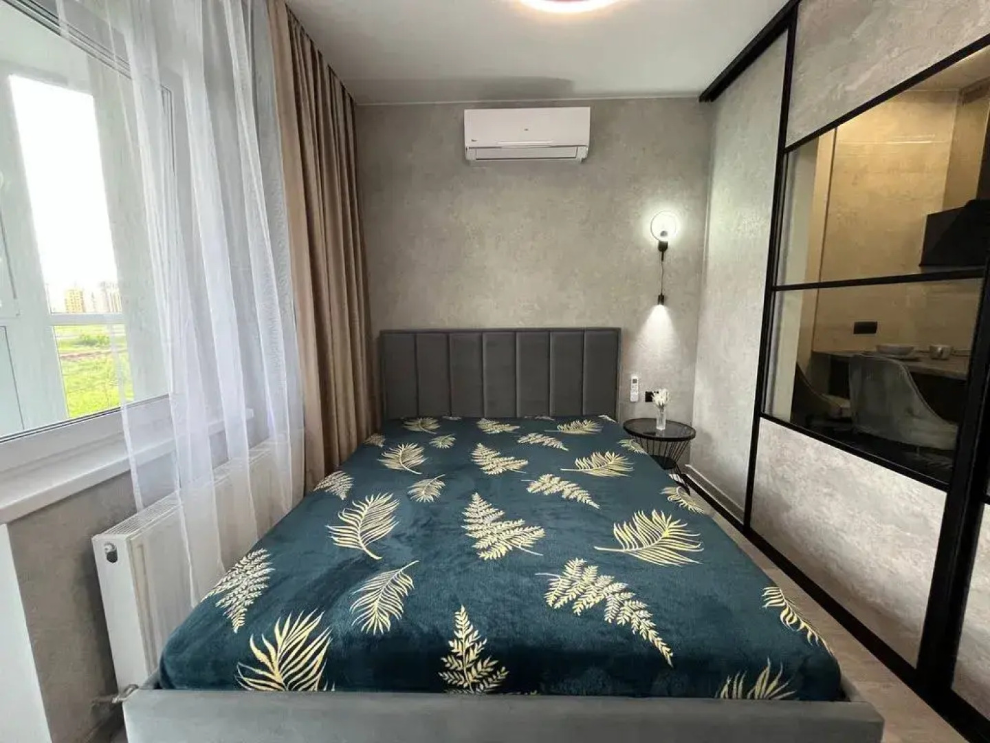 Квартира Дизайнерская Студия Люкс