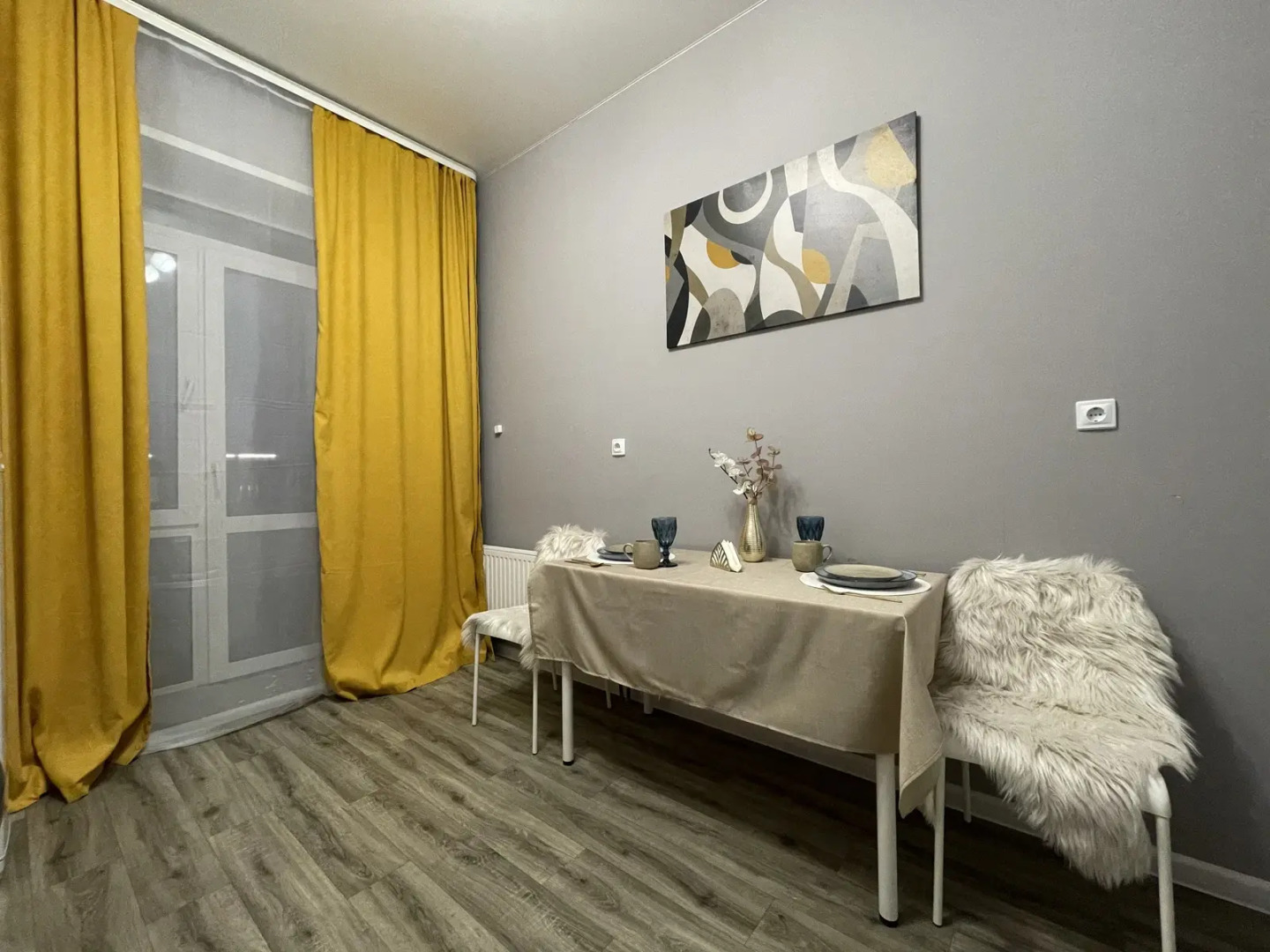 Апартаменты Сутки Уфа на Энтузиастов 13-713