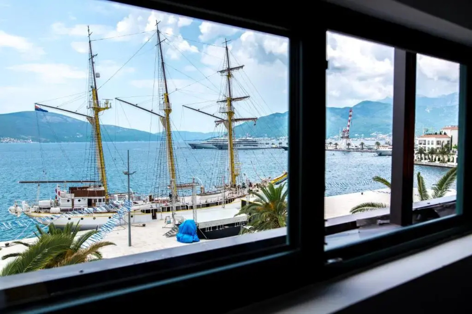 Отель Astoria Tivat