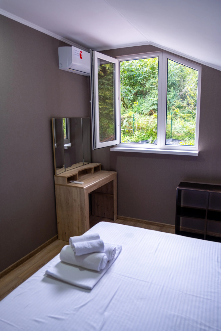 Вилла Kрacивый Дом C Теплым Баcсeйнom Баней С Огромной Террасой С Потрясающим Видом На Горы