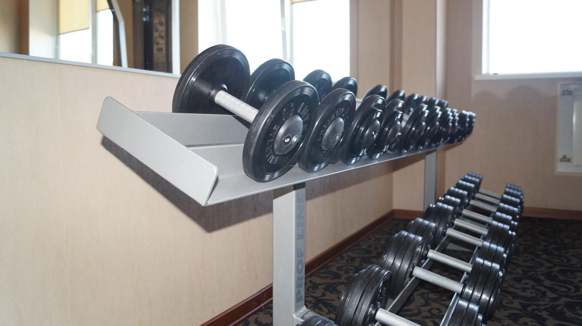 Бенефит Плаза Конгресс Отель