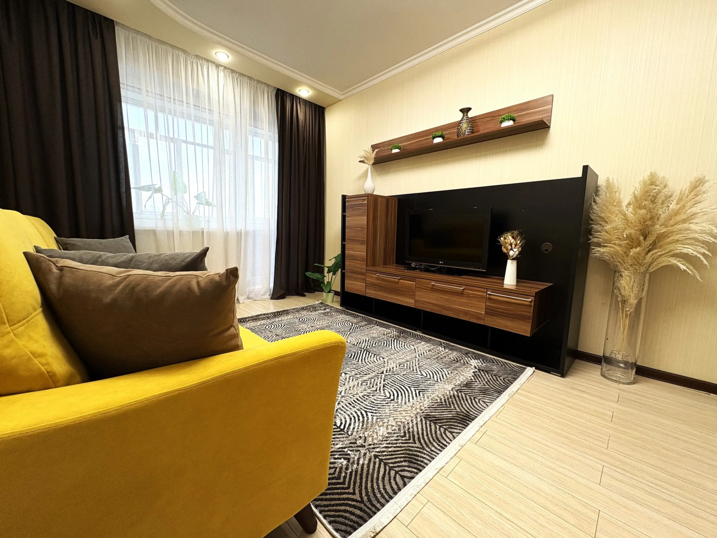 Апартаменты White Coffee SUTKI LIFE