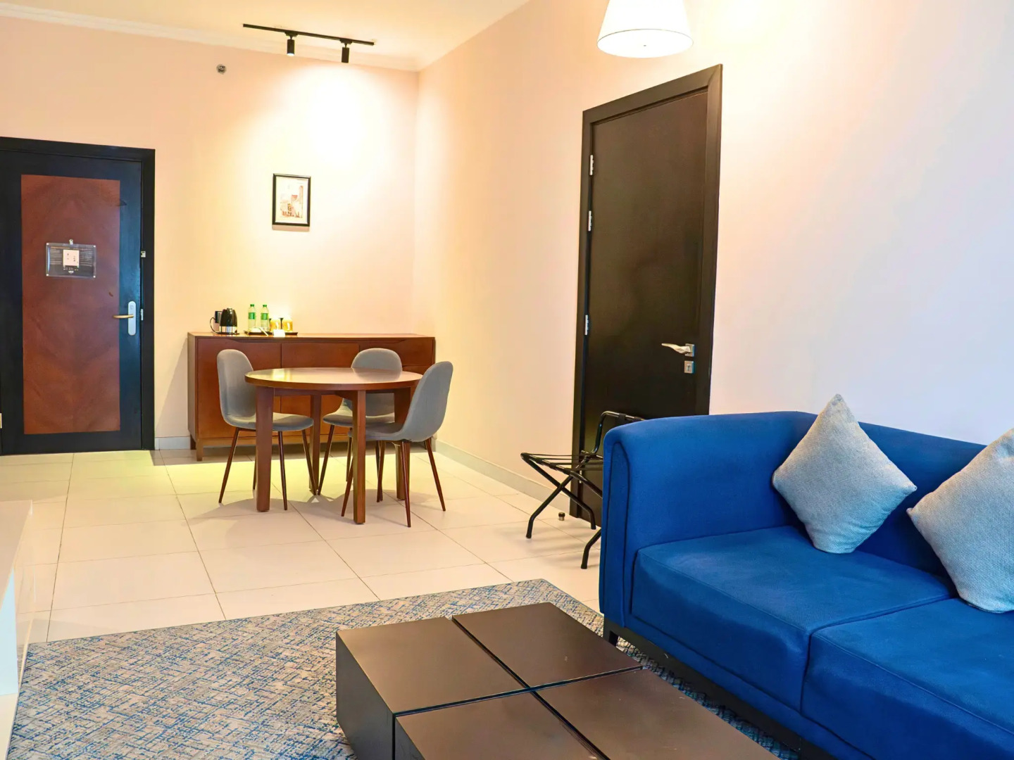 Отель Asma, Al Barsha