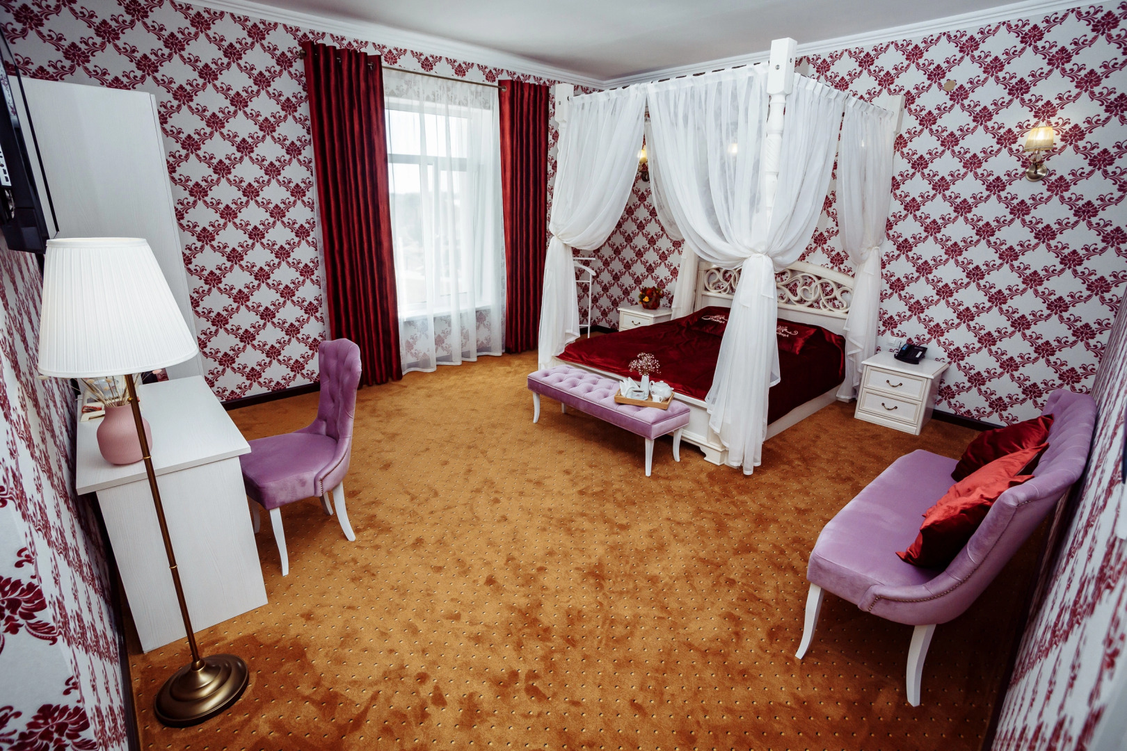 Отель Амфора