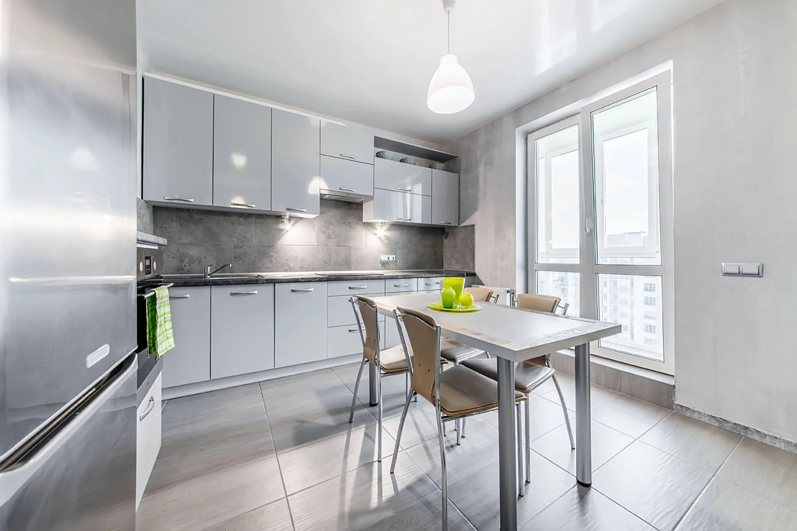 Квартира на сутки Грушевка Метро рядом Кухня объединена с жилой зоной Отдельная спальня Балкон Wi-Fi