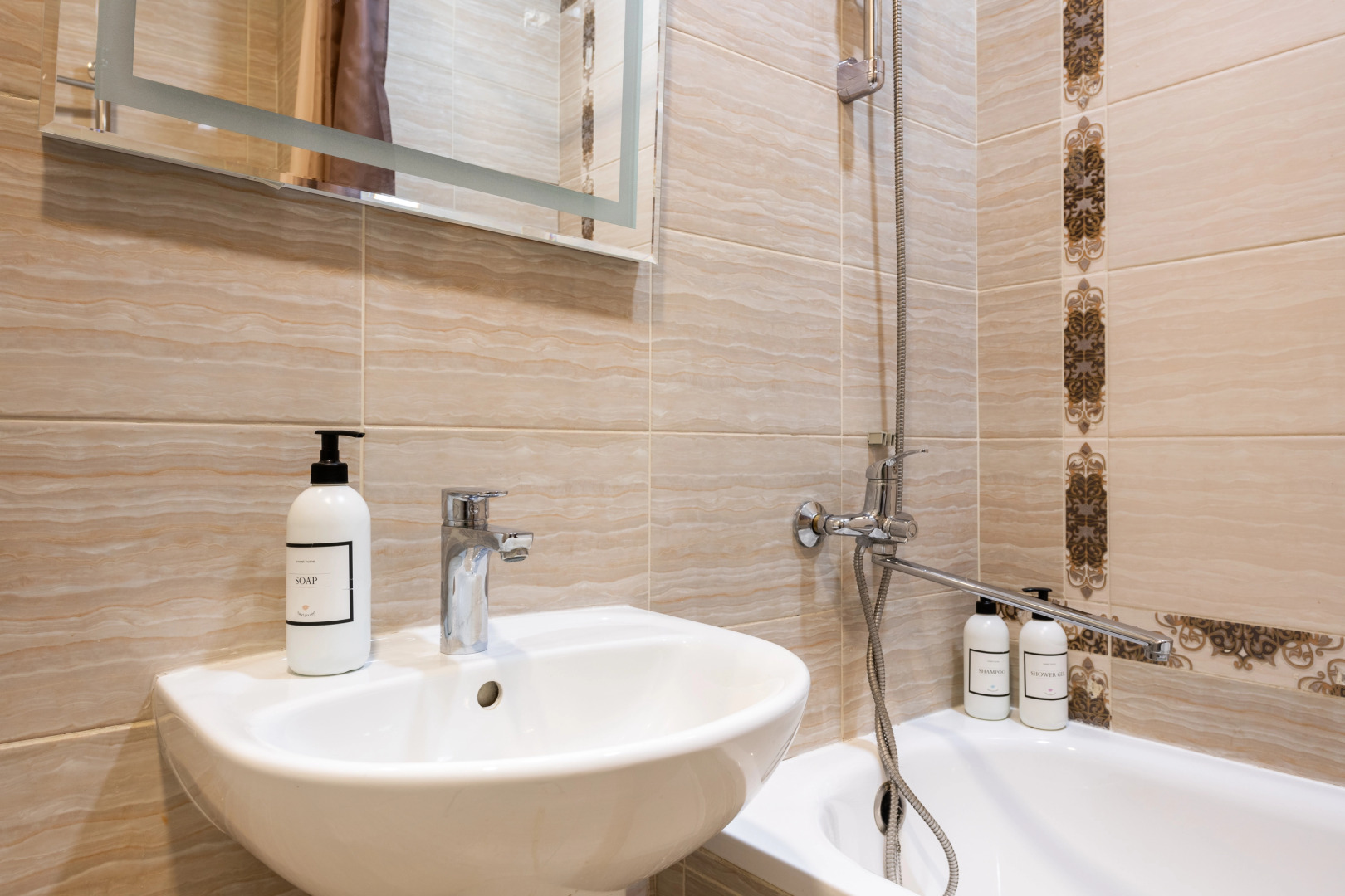 Апартаменты Гости Любят у метро Рассказовка Синяя