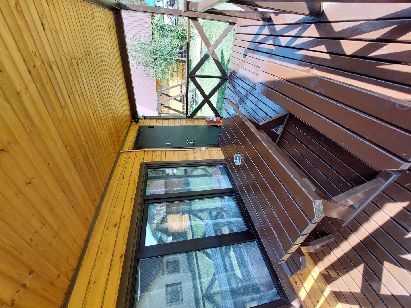 Частный дом Домик-студия на Чемальской