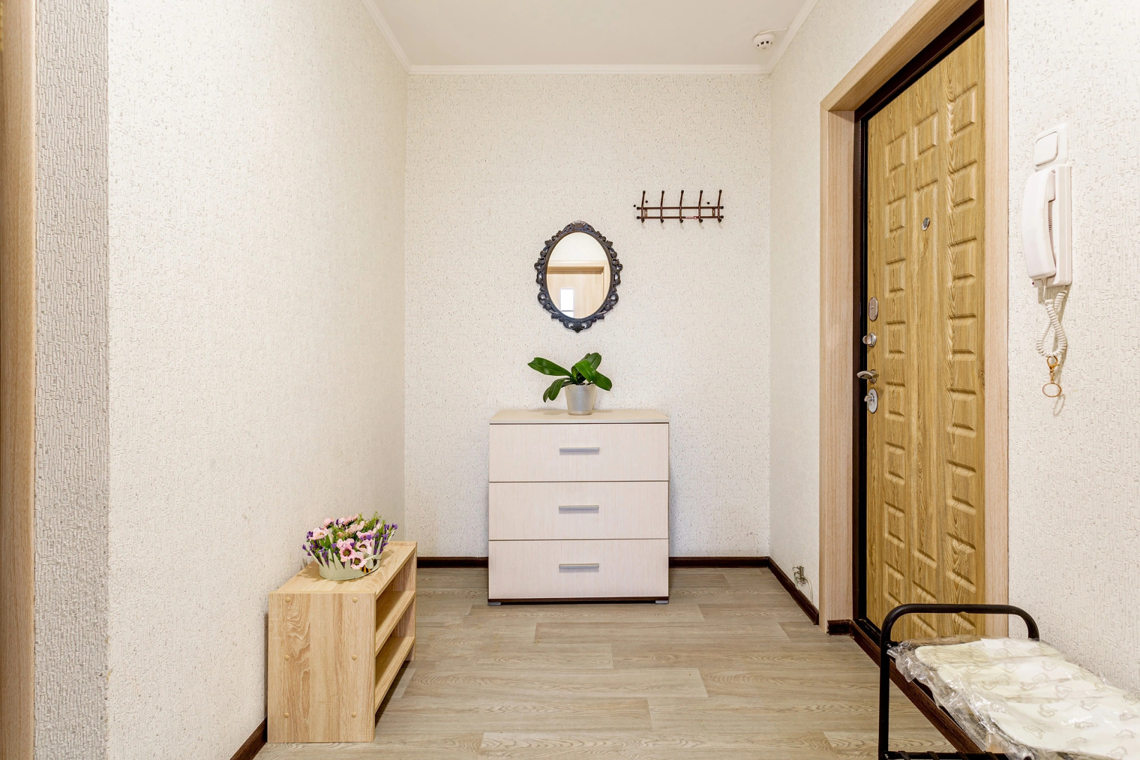 Квартира Просторная двухкомнатная в самом центре города