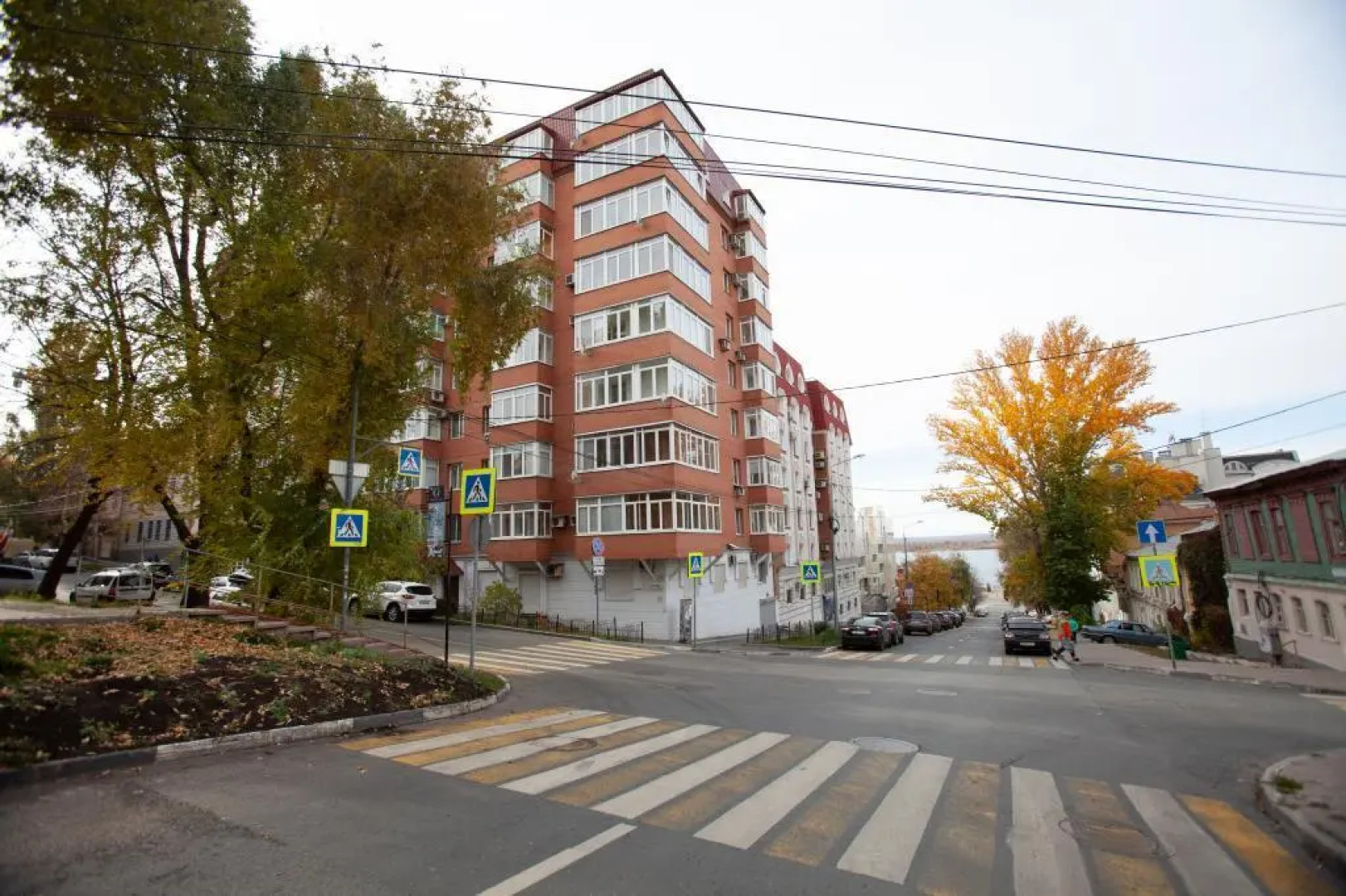 Квартира с балконом в историческом центре рядом с набережной