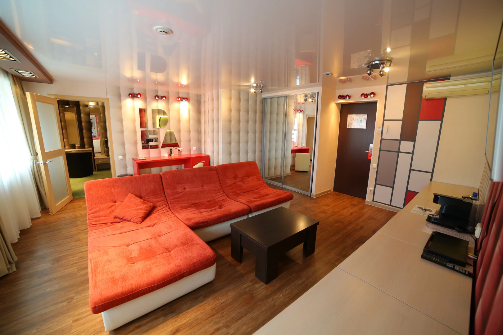 Отель Восход