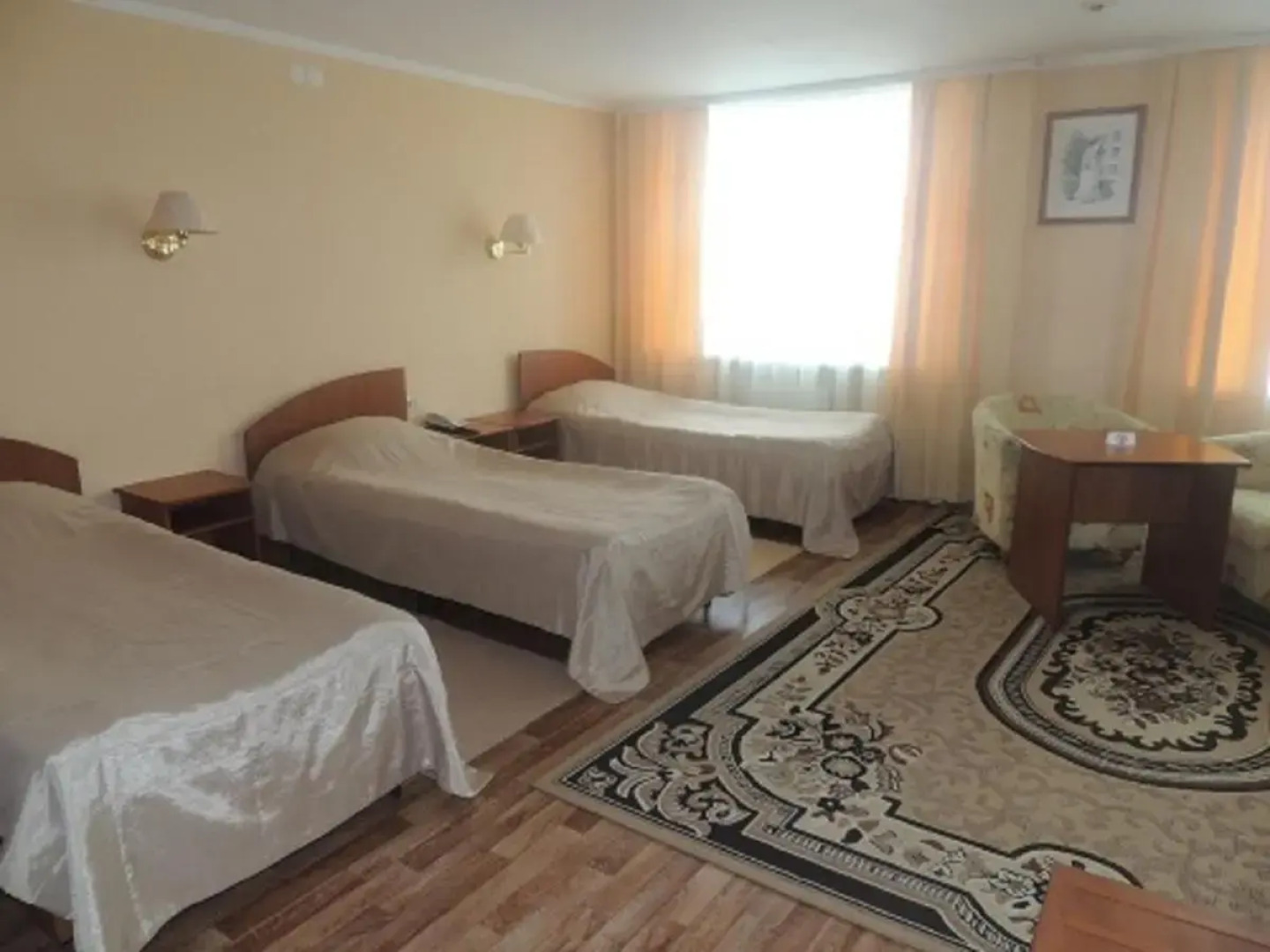 Отель Надеждинский