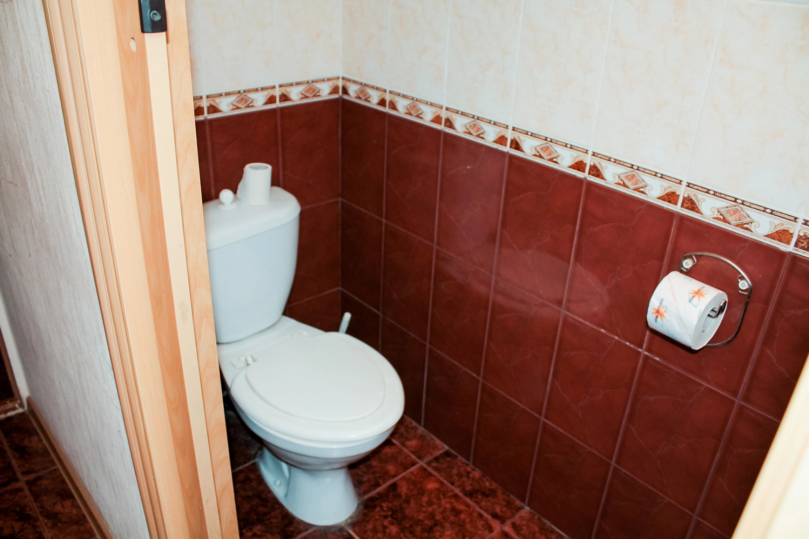 Отель Адамас