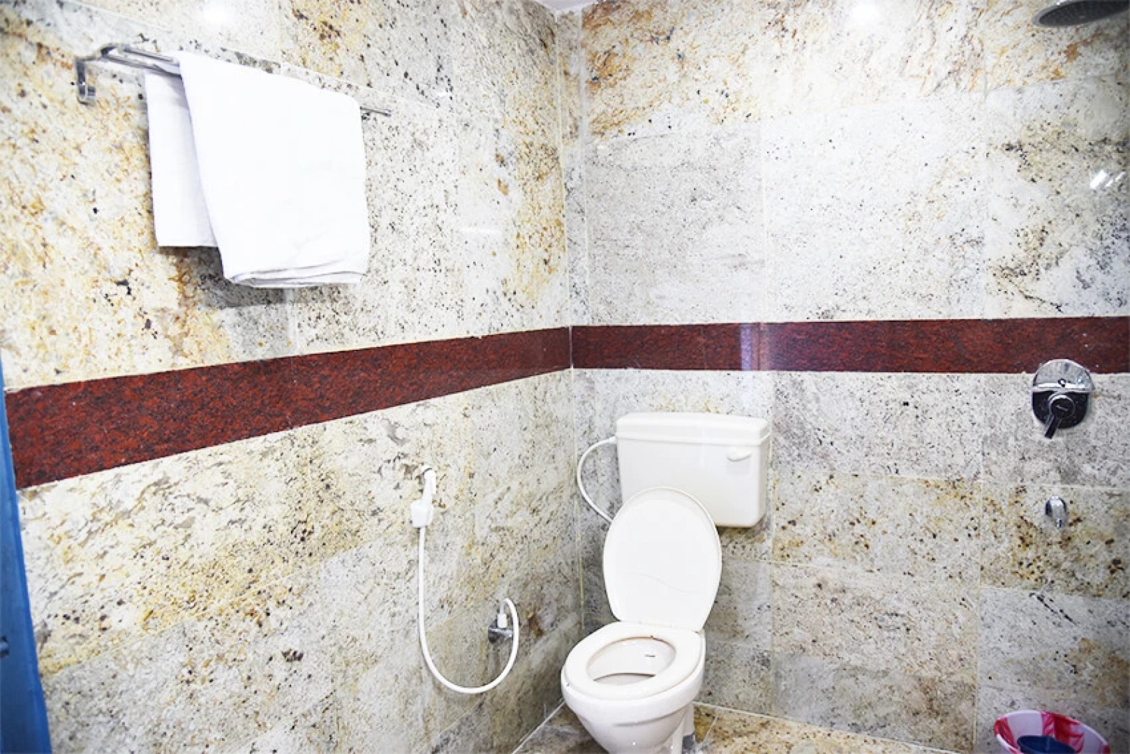 Отель Thangam Residency