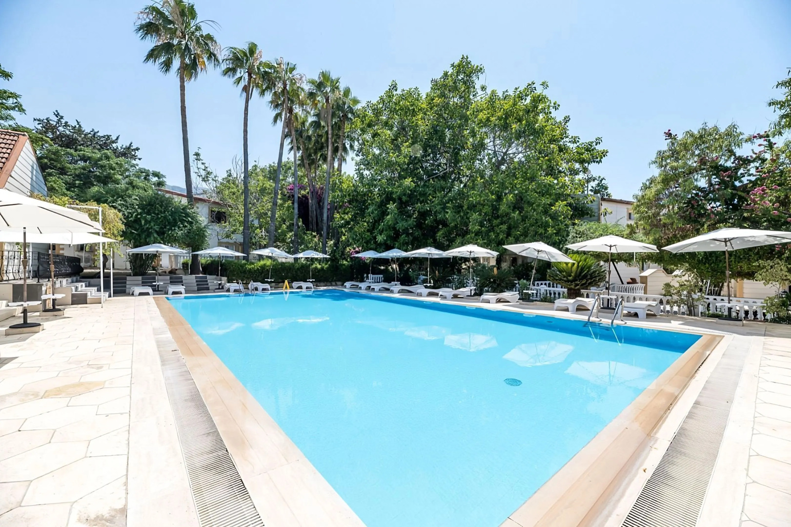 Отель Riverside Garden resort