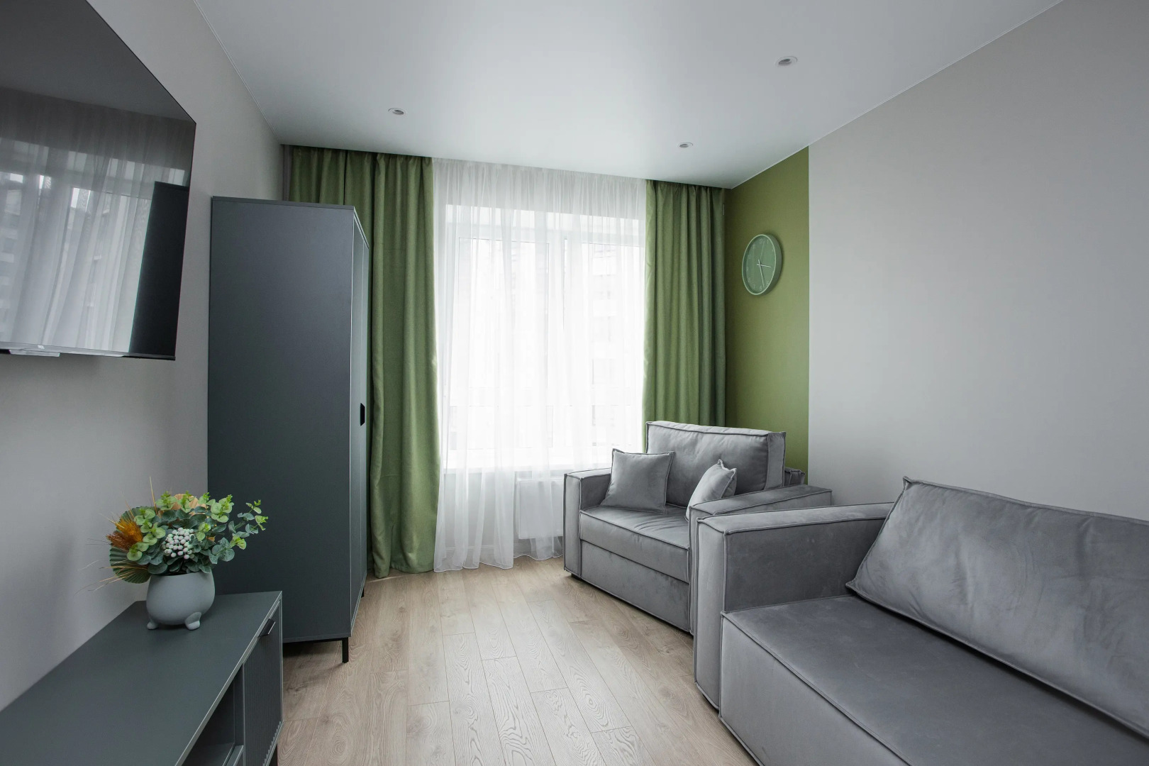 Квартира с видом на озеро