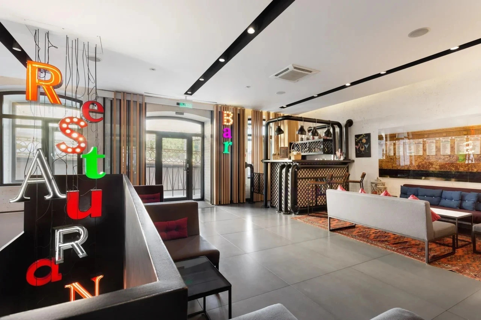 AZIMUT Сити Отель Тульская Москва