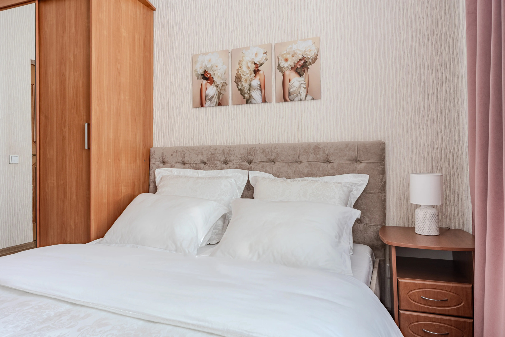 Апартаменты Ladgorna на проспекте  Независимости 13