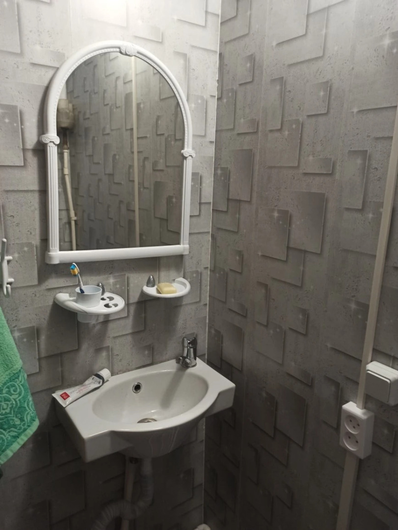 Частный дом У Пруда с Банькой и Беседкой