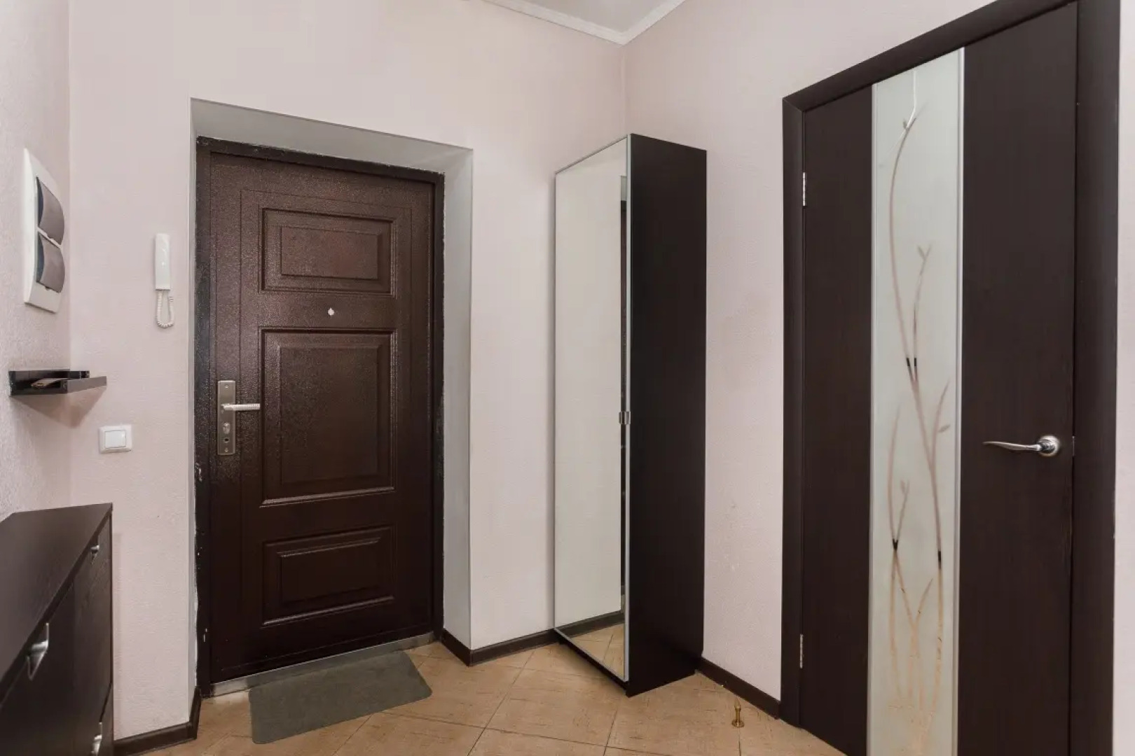 Квартира Монохром Гостиный Дворъ и Ко на Щорса 105