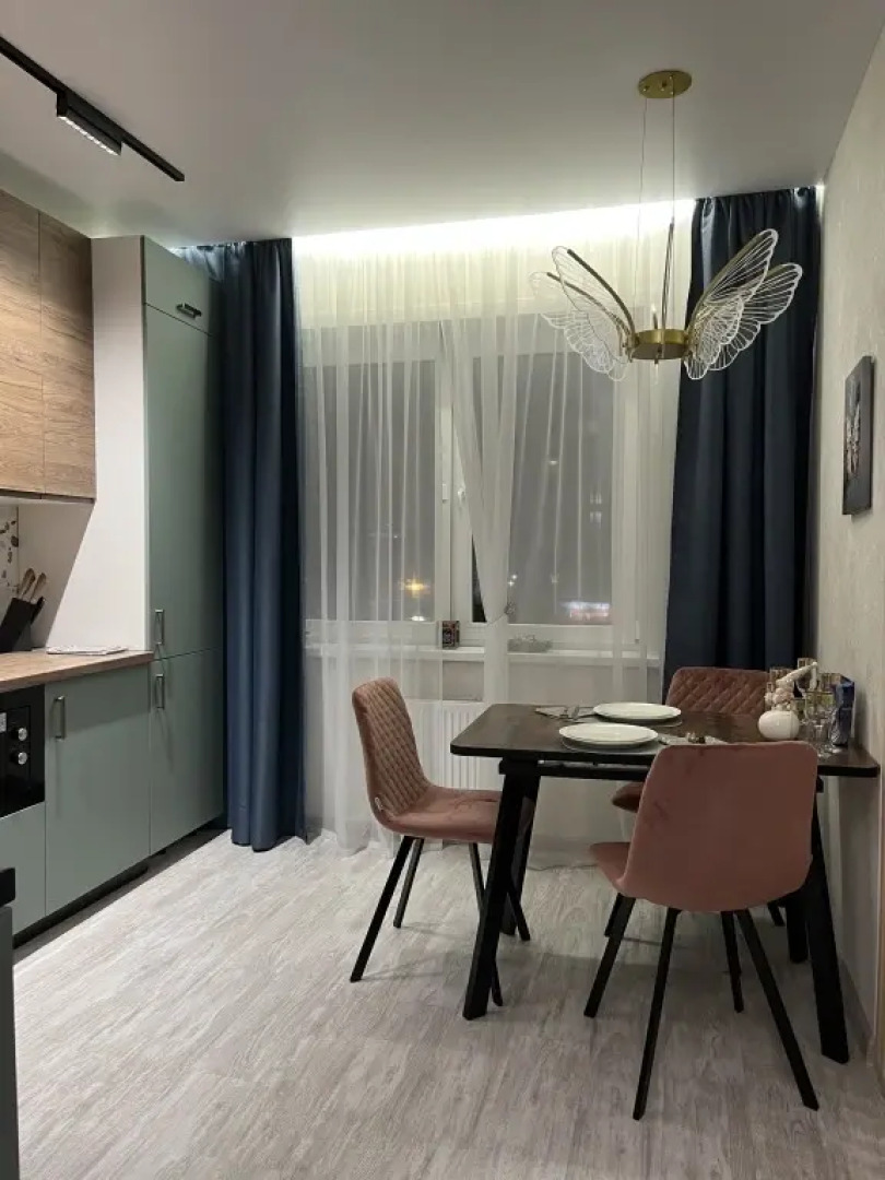 Улучшенные апартаменты Баттерфляй с камином в центре города