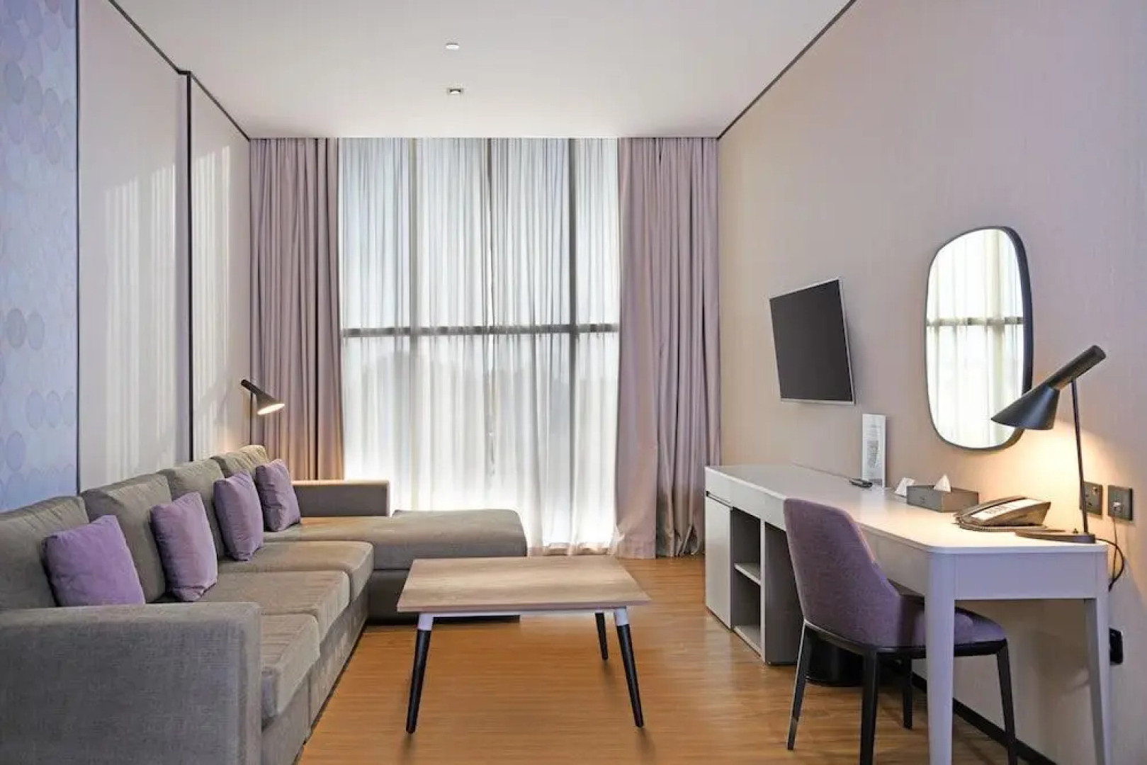 Отель Lemon Tree Hotel Jumeirah Dubai