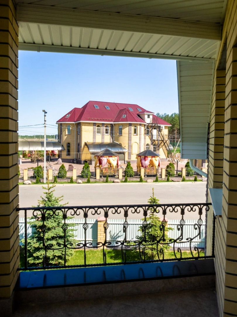 Отель Риони