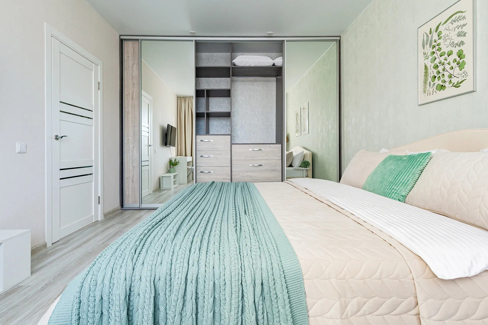 Квартира Novatel Apartments