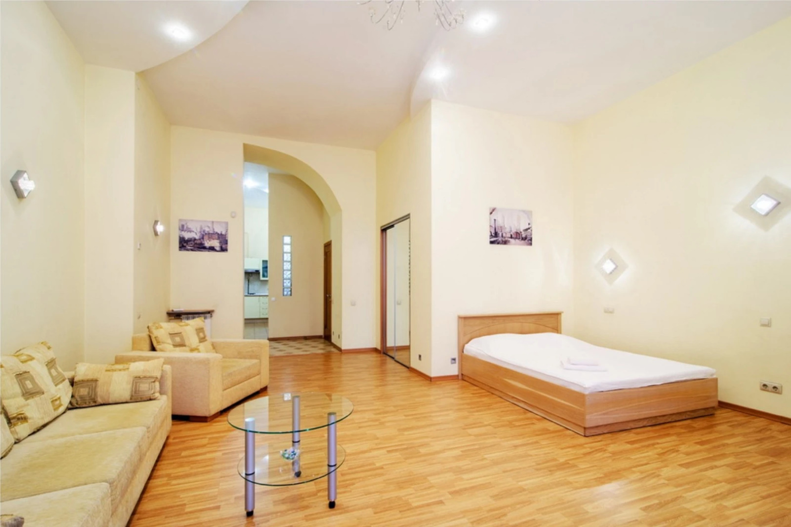 Апартаменты Володарского 17