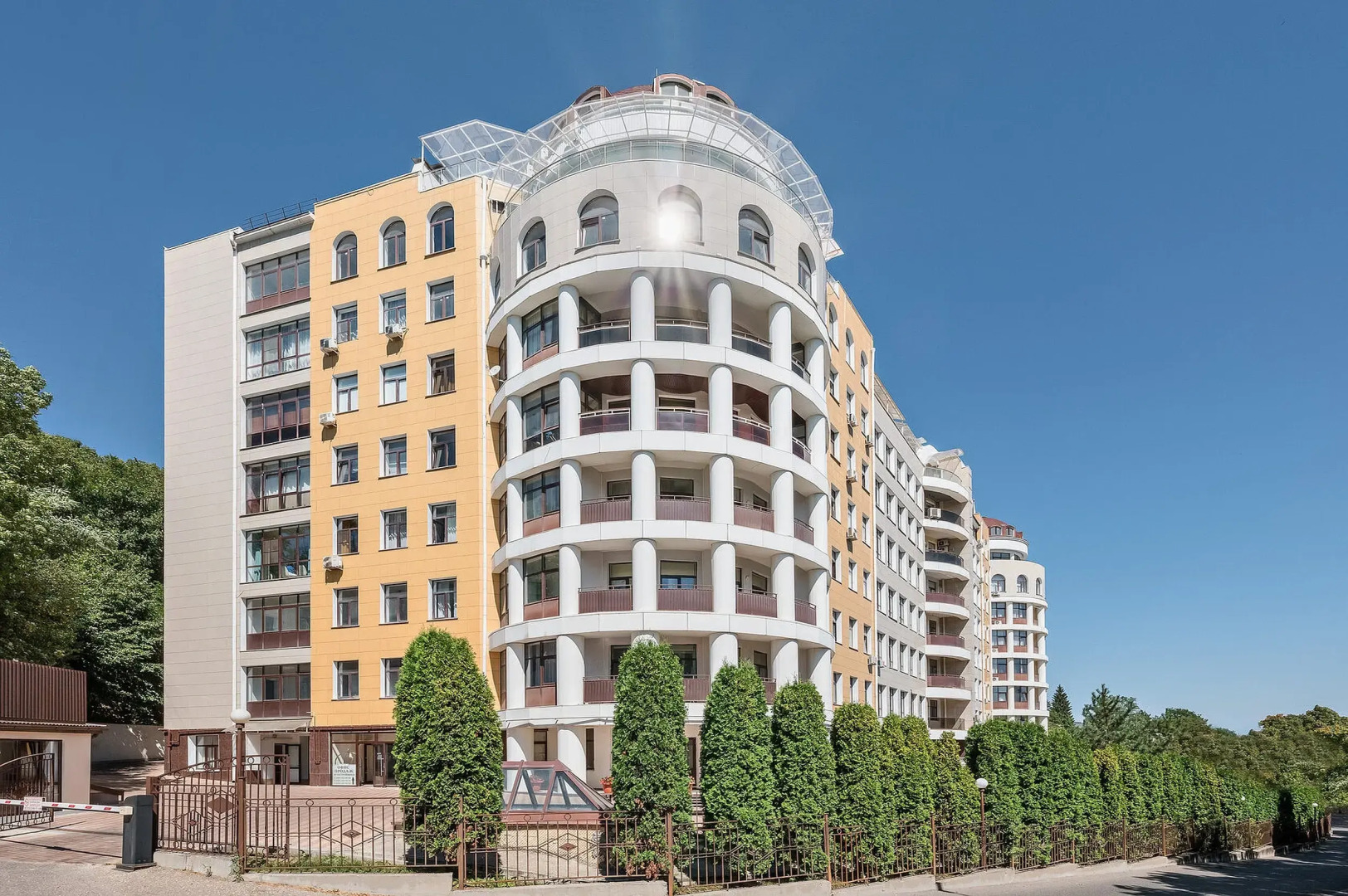 Апартаменты Незабудка Ирины Савельевой - В самом центре у курортного бульвара - Закрытый двор