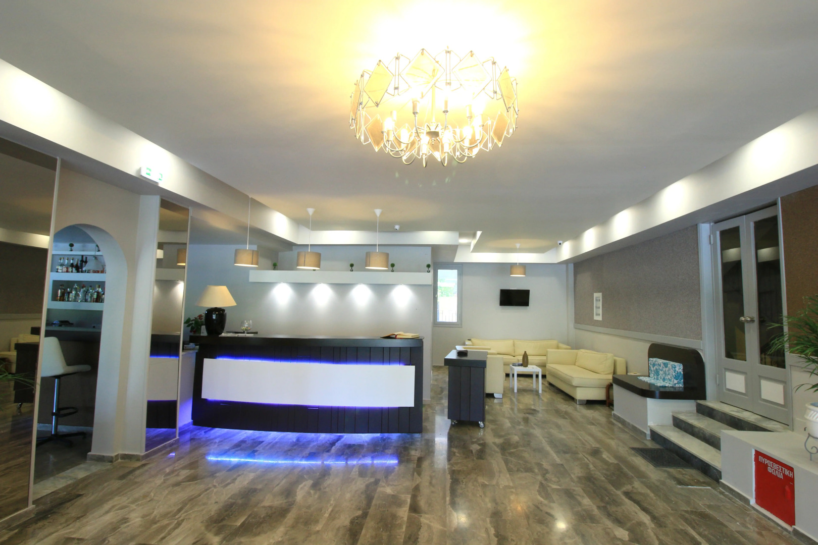 Отель Silver Bay