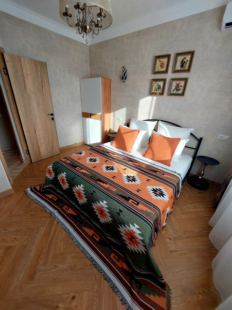 Квартира Двухуровневая в центре возле набережной