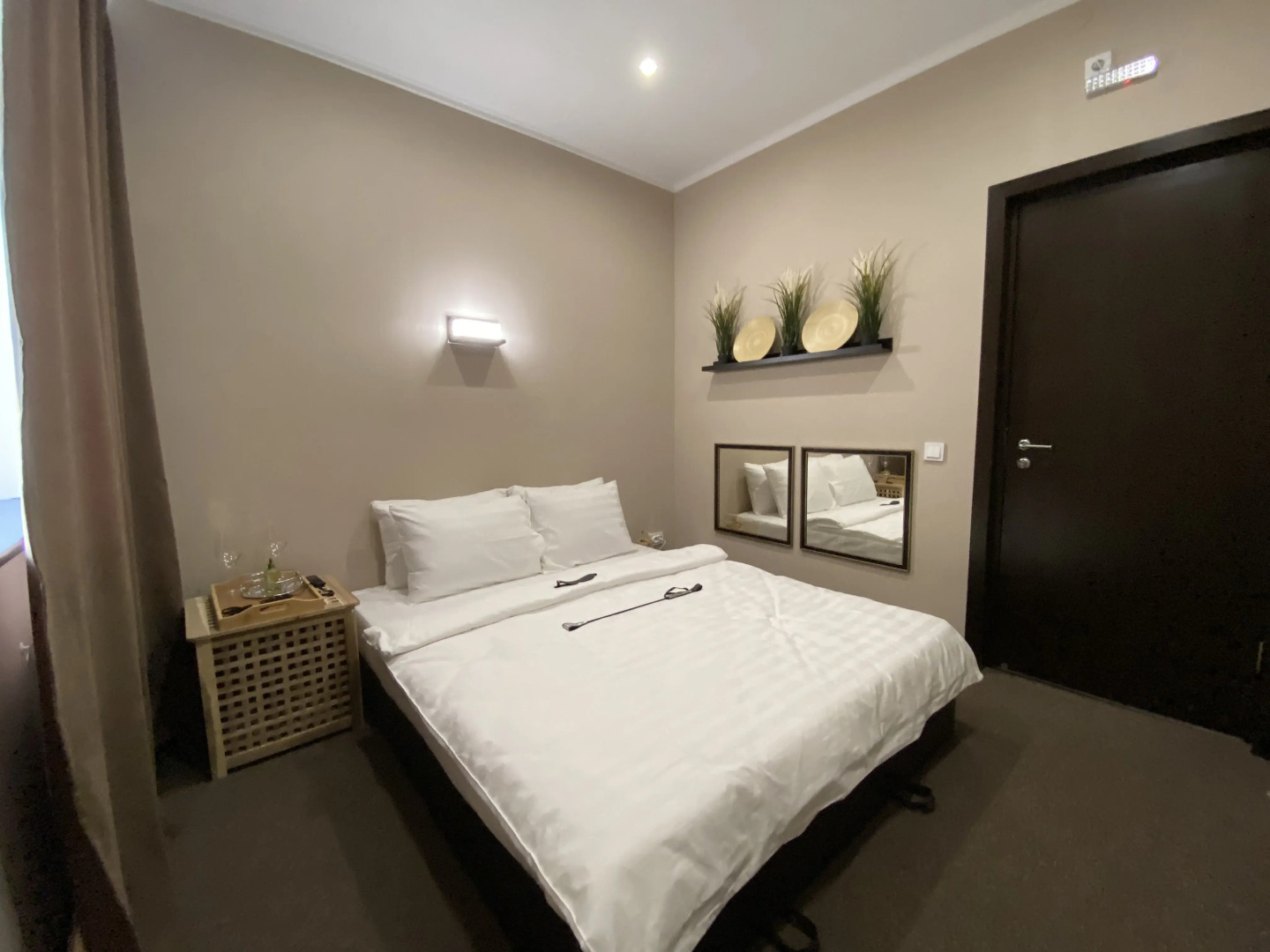 Отель Декабрист на Промышленной 60