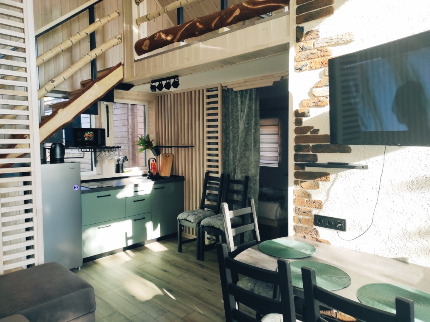 Частный дом Биг Лодж-Отдых на Алтае