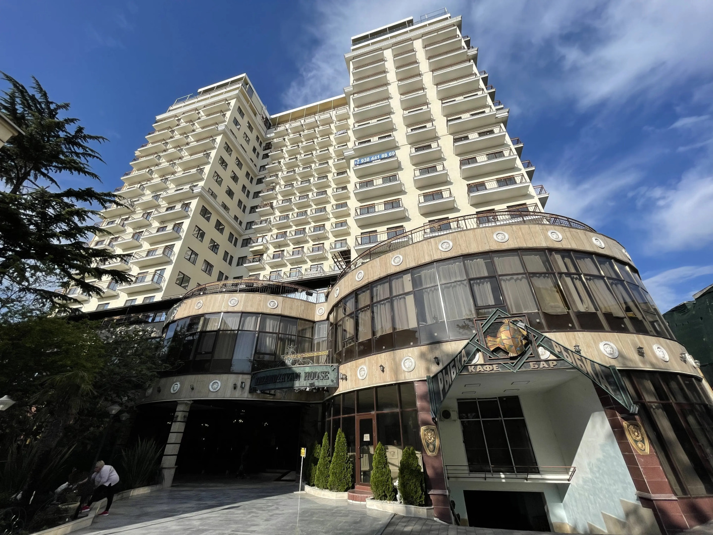 Евродвушка рядом с морем, первая береговая линия