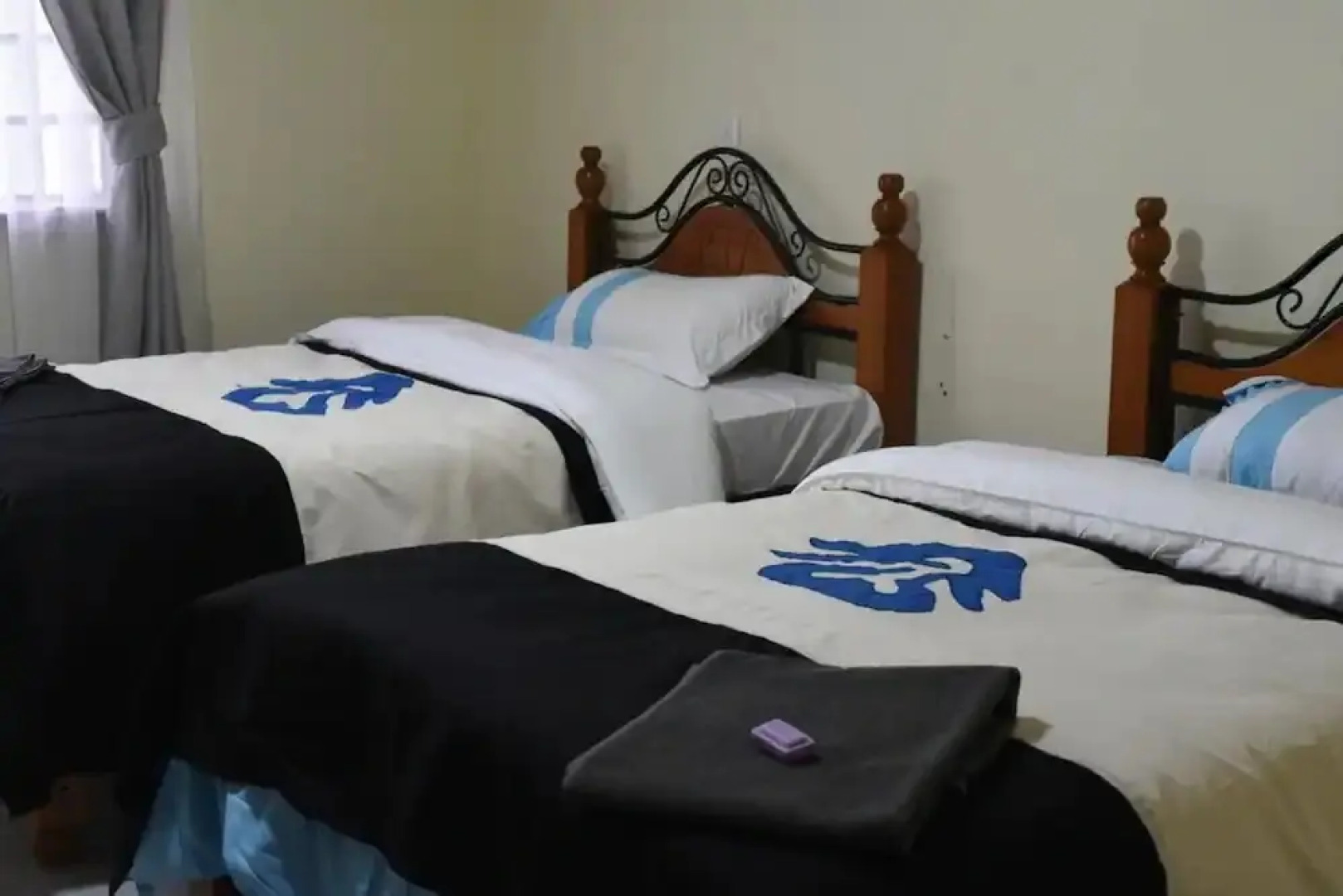 Мини-Отель Karen Village Art Residency