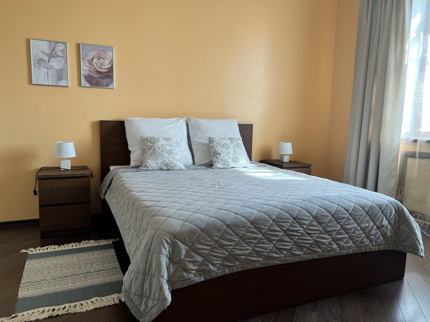 Квартира Просторная Двухкомнатная в Центре Города