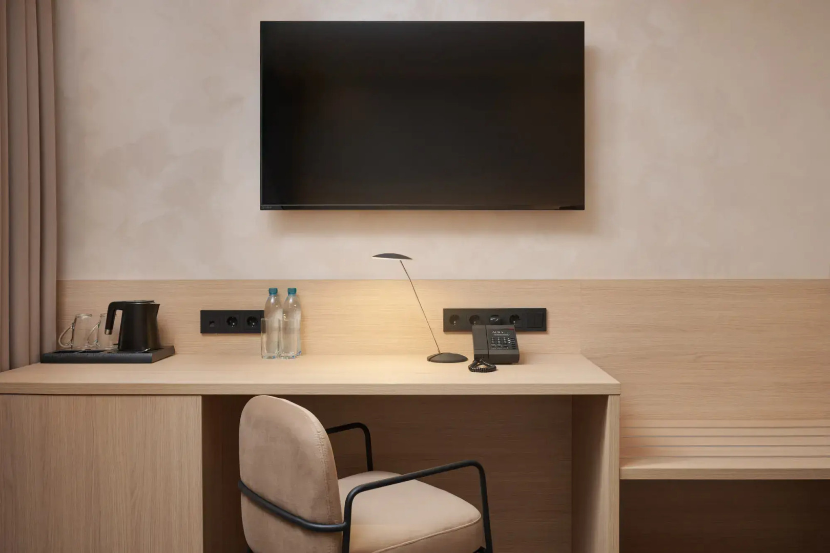 Отель Aura CityHotel