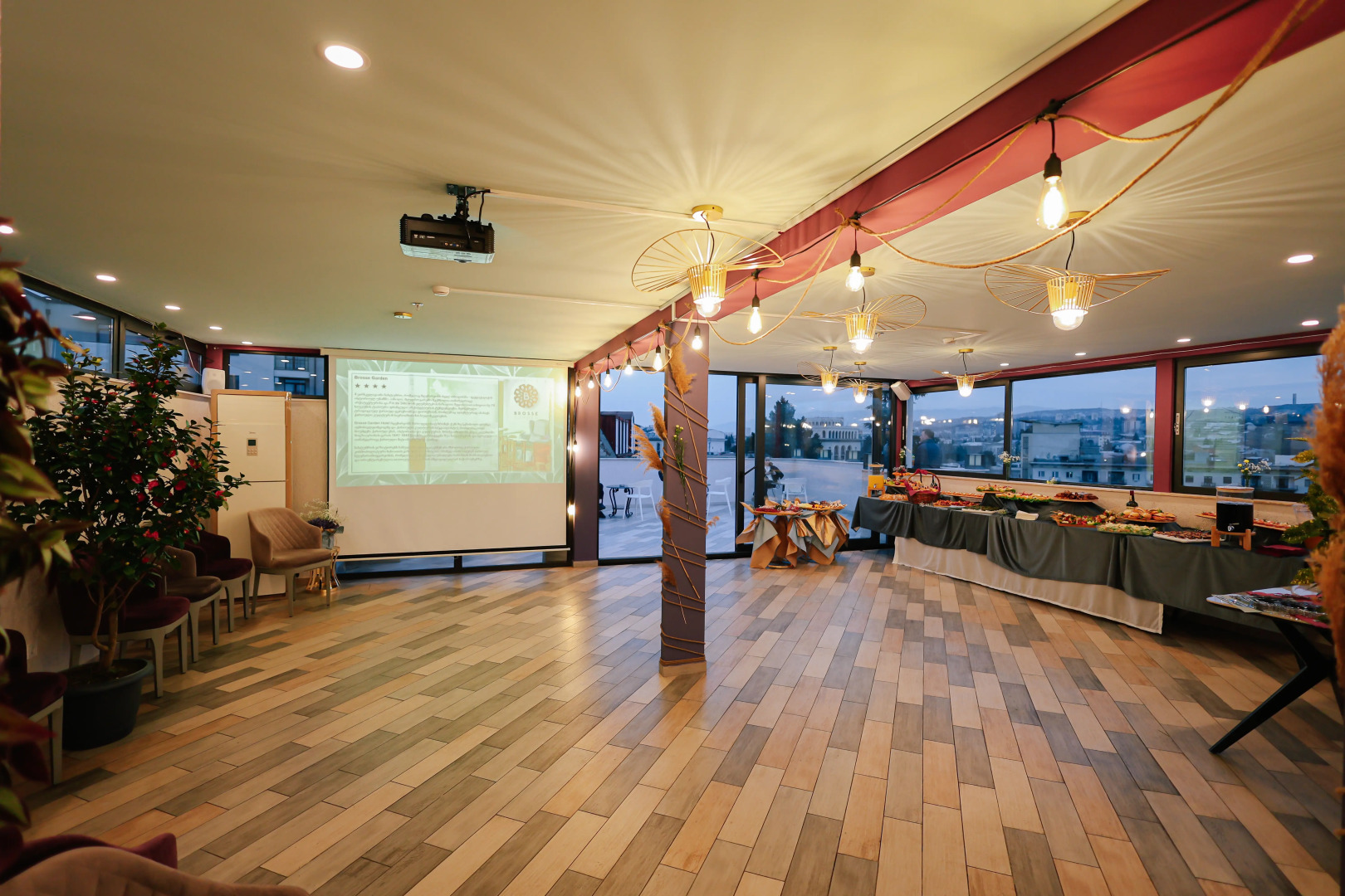 Отель Brosse Garden