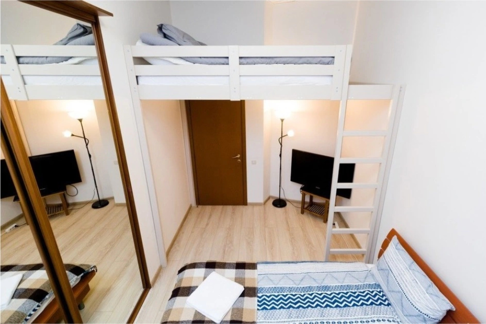 Хостел Centeral Hotel