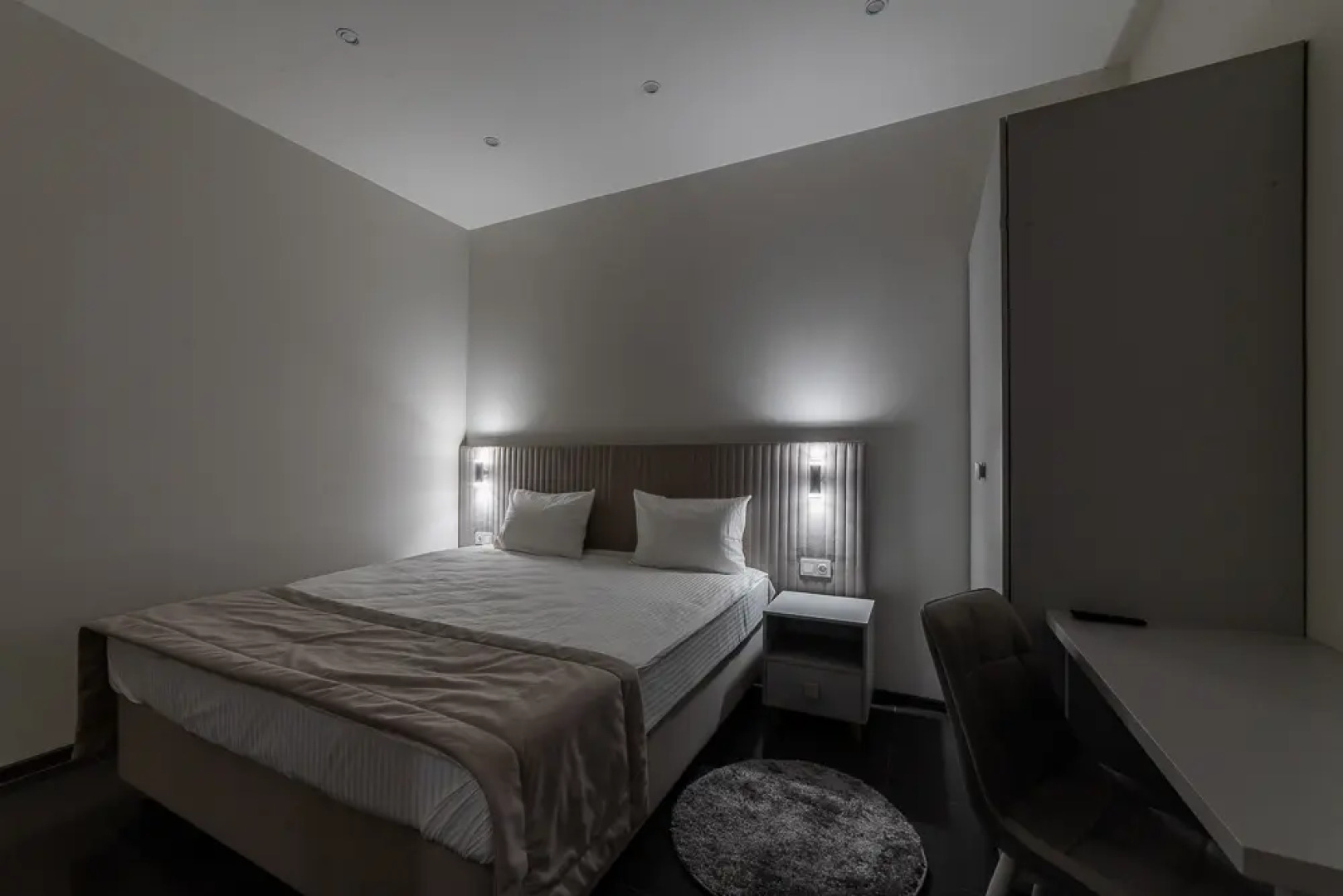 Апартаменты на Коммуны 2