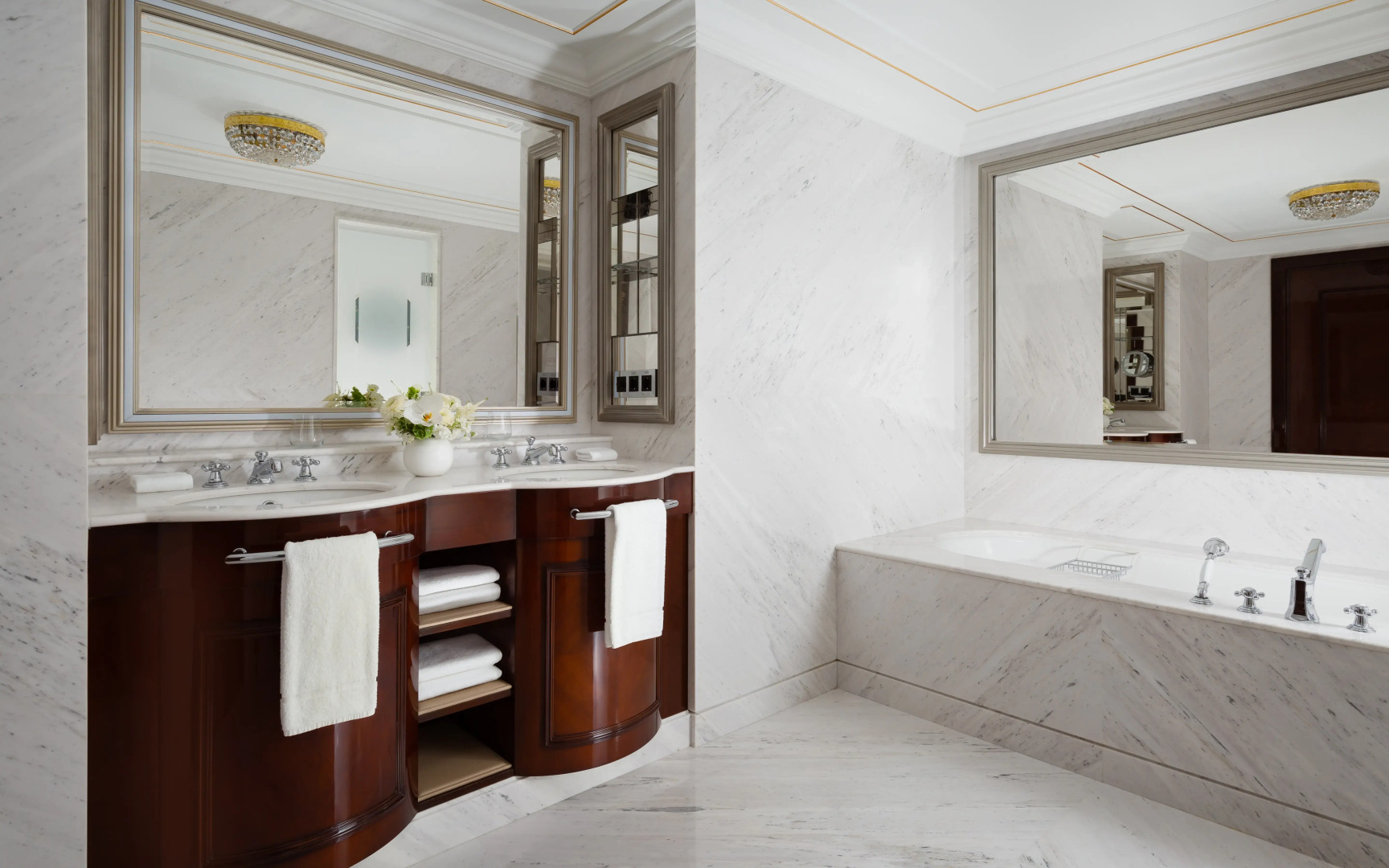 Отель Карлтон Москва