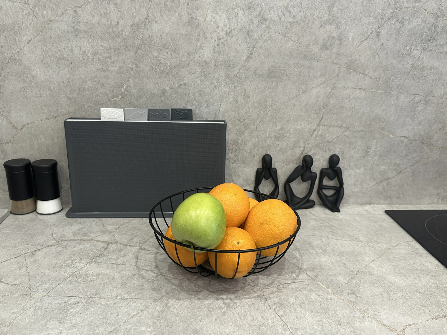 Квартира Легенды Моря в городе Калининград на аллее Знаний дом 5